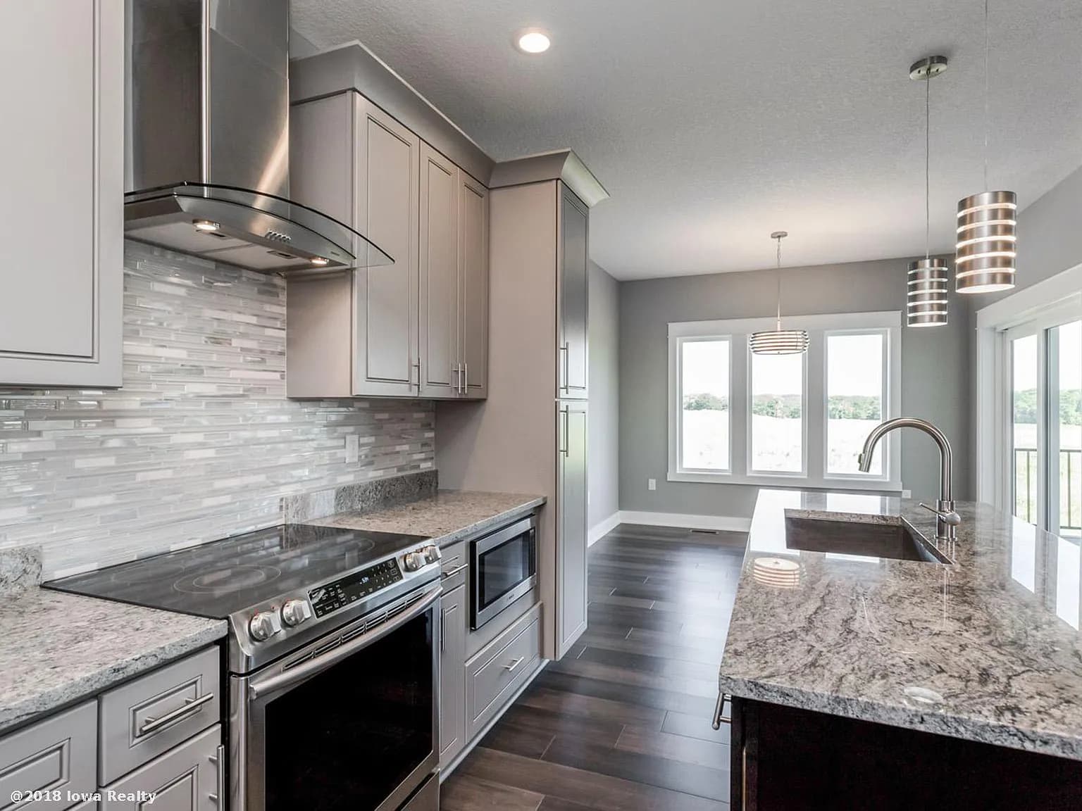 Forest Pointe — exterior alt